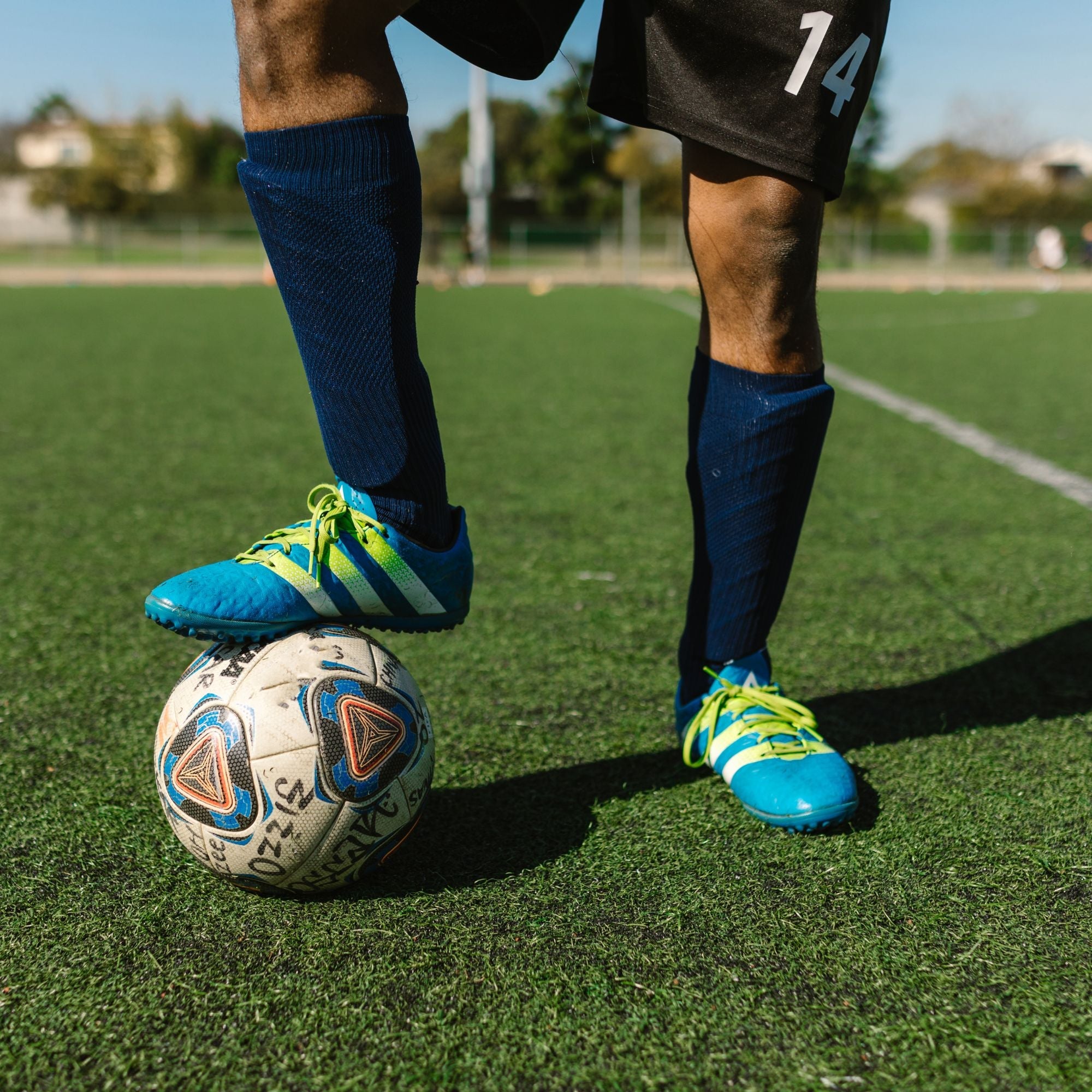 Lightweight Football Gear: Why Less Weight Means a Better Game